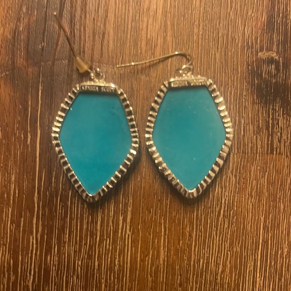 Kendra Scott Teal Corley Earrings in Gold - Picture 3 of 3